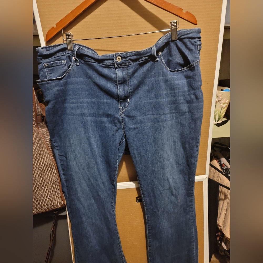 Levi bootcut jeans